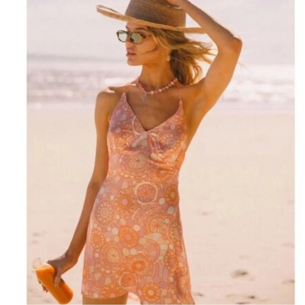 Araminta Jamesβpink Capri silky retro printer halter Mini Dress Size small NWT